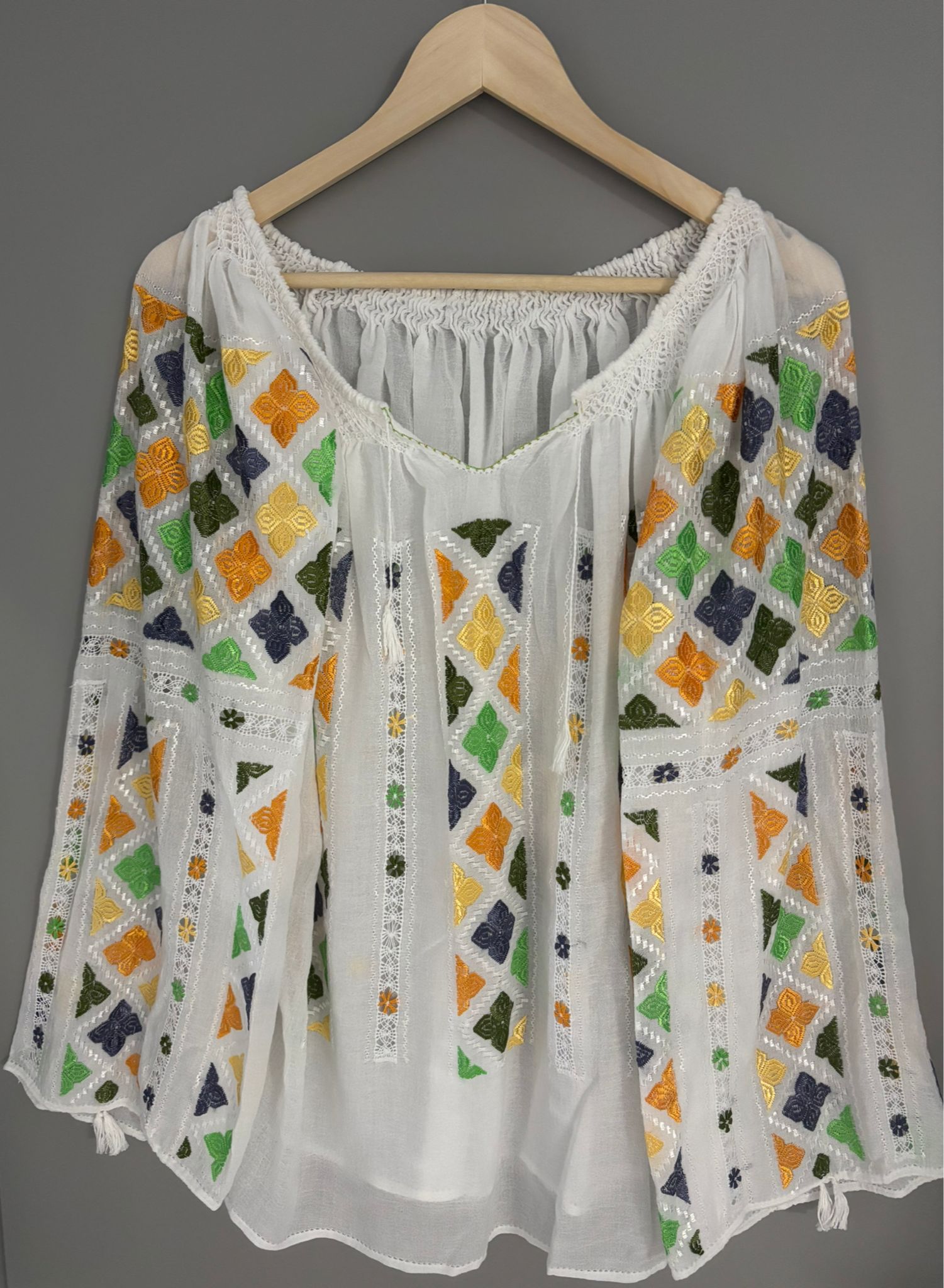 IE MODEL DE CEREMONIAL ''DOVLECELUL''